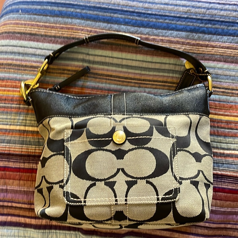 COACH purse hardly used very clean!